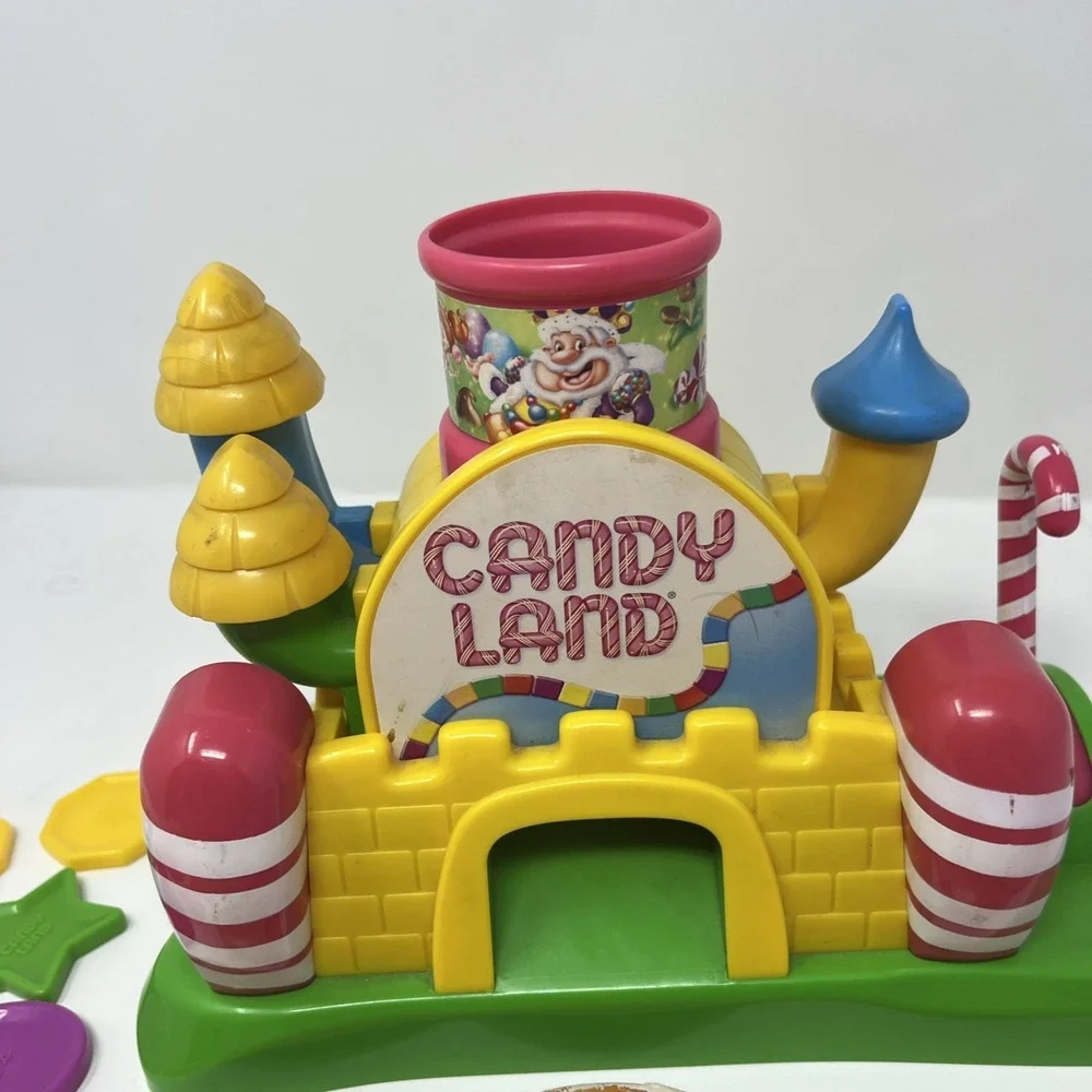 Hasbro Candyland Castle Game 2007 gingerbread people tokens Incomplete